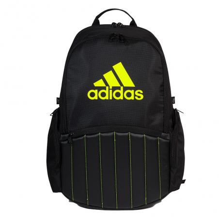 Compra la mochila Adidas ProTour un complemento que hace parte de la nueva colección 2022 y que además se ha diseñado en color negro y amarillo lima.